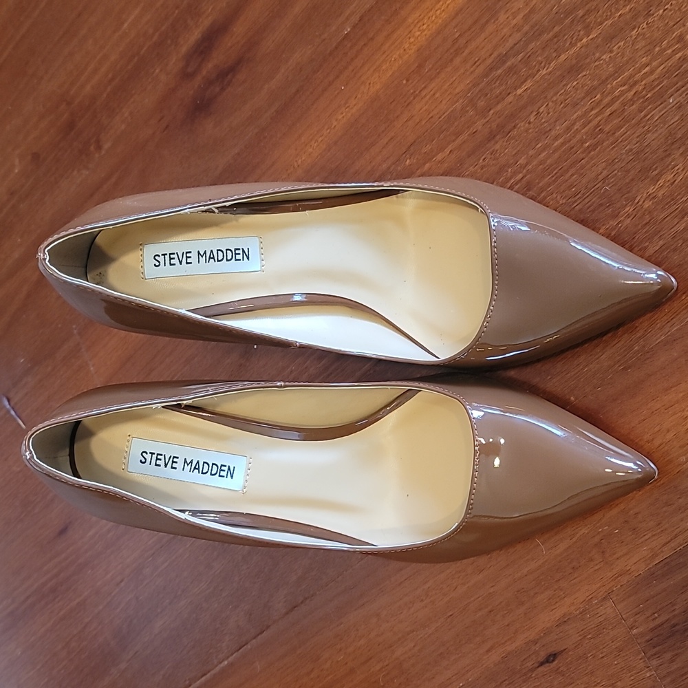 Steve madden patent pump